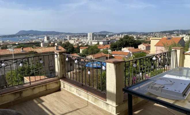 En cours d'estimation à Toulon, Faron, avec vue sur la mer, Toulon, Bryan HAIRABEDIAN Immobilier
